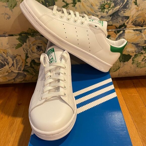 MEN'S ADIDAS ORIGINALS STAN SMITH  SHOES  SIZE 8 M20324 FAIRWAY GREEN - Picture 1 of 5